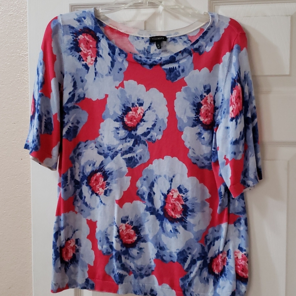 Short sleeve lightweight sweater